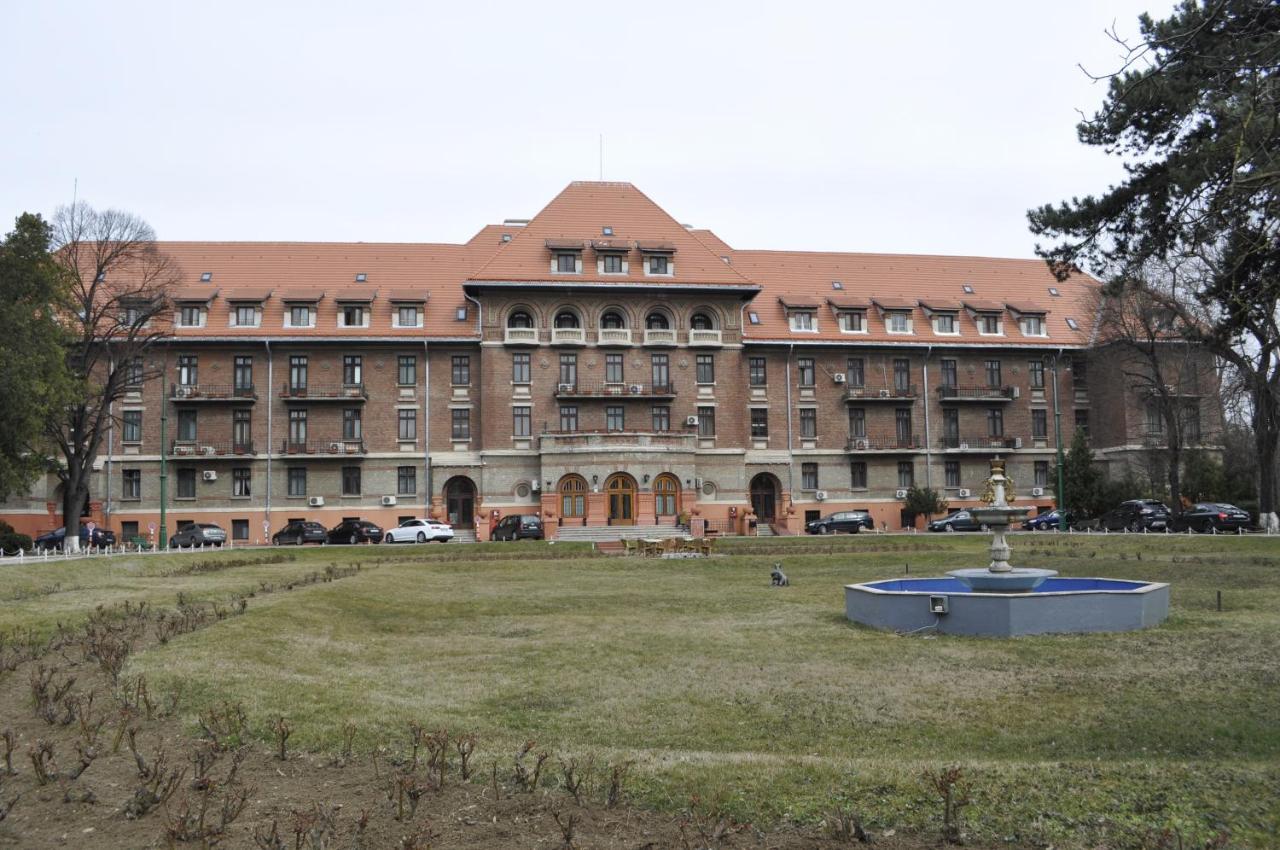Hotel Triumf Boekarest Buitenkant foto